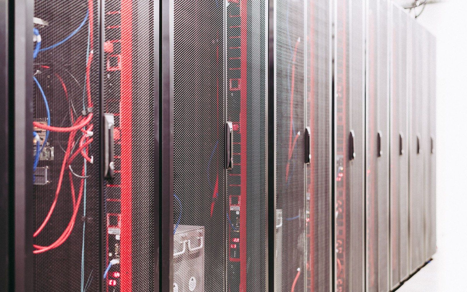 Icecast, HLS, and the Buffer That Lives Between Studio and Listener